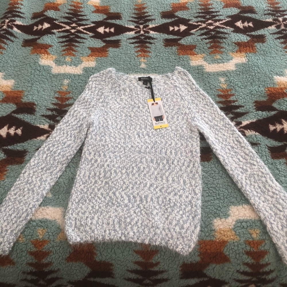 Knitted blue grey long sleeve sweater
